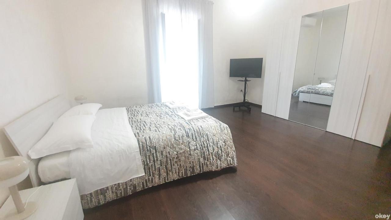 Star House - Bari Centro Apartment ภายนอก รูปภาพ